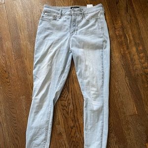 Light wash jeans